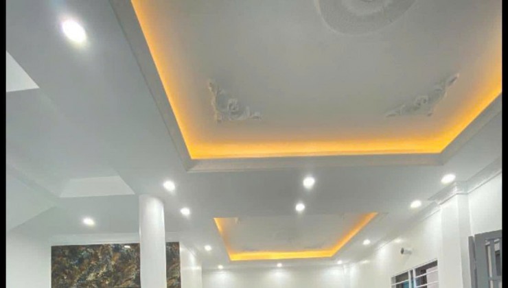 Bán nhà Liêm Mạc - Vị trí đẹp - Nhà mới có thang máy - 45m2 - 5.6 tỷ - 5 tầng - cực kì tiềm năng.