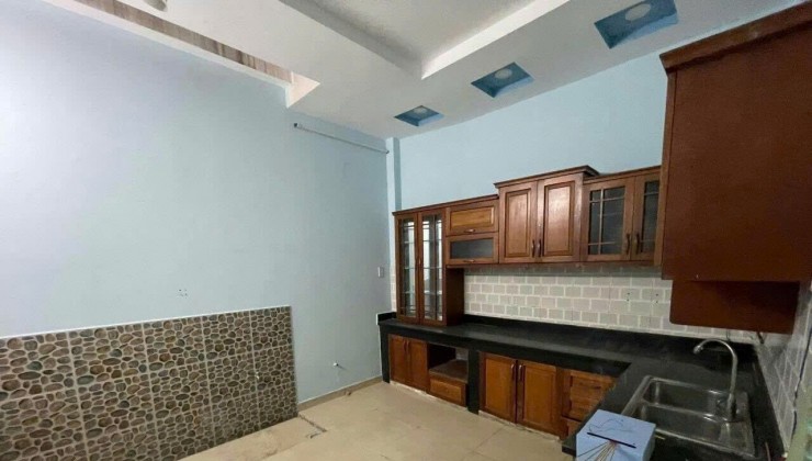 Bán nhà riêng 50m2 3 tầng Dương Bá Trạc phường 1 quận 8 chỉ 7,1 tỷ