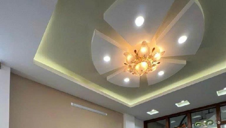 NGUYỄN KHANG - CẦU GIẤY KINH DOANH - Ô TÔ TRÁNH - Ô TÔ VÀO NHÀ 42M2 5 TẦNG 12,9 TỶ