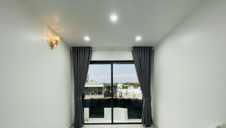 Bán Nhà Phường An Hoà - Biên Hoà, 1T3L + Sân Thượng, 106m2, SHR, 3.35 tỷ. Lh:0911616879