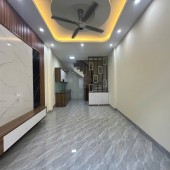 Thanh Lân cực gần phố 30m2, giá chào 4.3 tỷ có thương lượng.