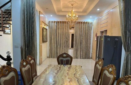 Bán nhà Phố Tôn Đức Thắng,68m2 ,lô góc, sổ vuông ,mt 6m,oto tránh, giá 18 tỷ