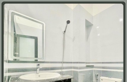 NHÀ MỚI BTCT hoàn thiện 4 tầng có 4PN 4WC, tại CAO LỖ địa điểm TOPAZ CITY, hiện đang cho thuê VP 16.tr/ THÁNG