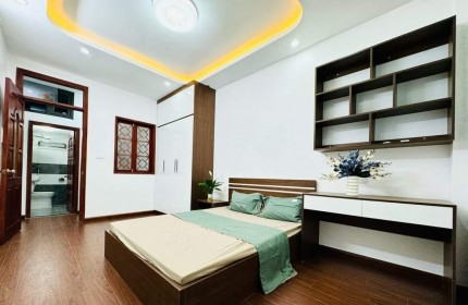 Tập Thể Bùi Ngọc Dương, Hai Bà Trưng – 70m Giá 2.5 Tỷ, Khu Vip, An Ninh, Dân Trí