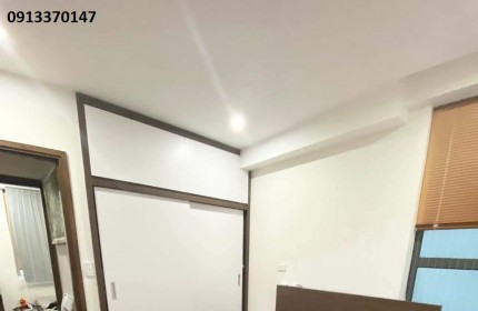 Bán căn hộ chung cư đẹp tòa Handiresco 31 Lê Văn Lương, Thanh Xuân Diện tích 68m2. LH:913370147