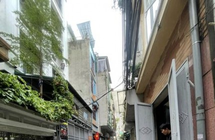 Nhà đẹp Khương Đình về ở luôn 35m x 4 tầng, mt 3.5m sát phố , ngõ thoáng rộng ô tô đỗ ngay nhà