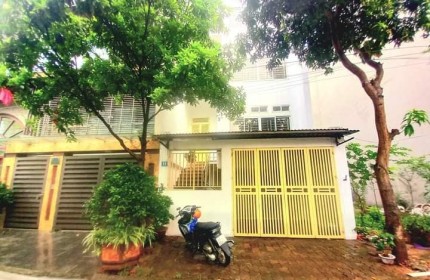 Cho thuê biệt thự Mỹ Đình, 100m2, 4 tầng, lô góc view vườn hoa, giá chỉ 28 triệu/tháng