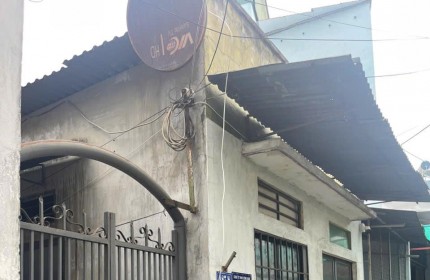Bán Nhà Cấp 4 Có 3 Phòng Trọ - Hẻm Đường 2/4, Vĩnh Hòa, Nha Trang - Giá Tốt 2.3 Tỷ