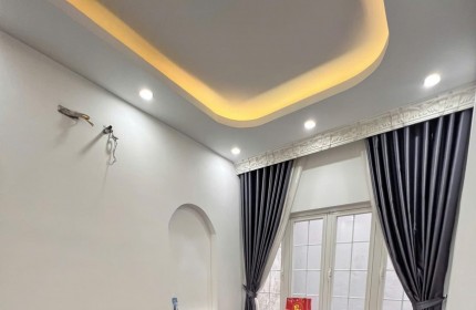 Bán Nhà Đẹp Đào Tấn Ngõ Thông - Rộng Nhà Mới Full Nội Thất DT 73m2 4T Giá 9 tỷ