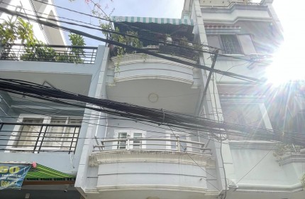 Nhà hẻm xe hơi Thích Quảng Đức, 3x10m, 2 phòng ngủ, 12 triệu