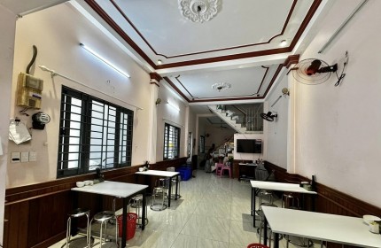 Bán CHDV mặt tiền ngay Nguyễn Chánh Sắt, P13, Tân Bình, 190m2, 5 tầng, thang máy.