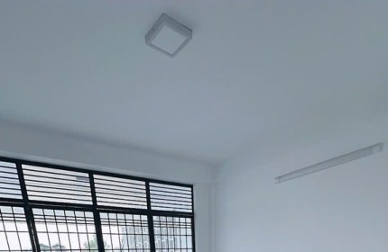 NHÀ CỰC HIẾM BỀ NGANG KHỦNG 8,2M x 12.15M PHẠM THẾ HIỂN . P. 6. Q. 8, HẺM XE HƠI, CÁCH ĐƯỜNG XE TẢI 15M, CHỈ 7.5 TỶ.