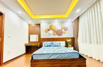 Bán nhà phố Thái Hà, Đống Đa – Phong thủy tốt, tài lộc dồi dào, 42m2 x 6T thang máy, MT 5m, 10 tỷ