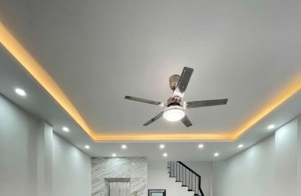 BÁN NHÀ TẠI ÂU CƠ, CÁCH MẶT ĐƯỜNG 15M, 6 TẦNG THANG MÁY, GIÁ 9.72 TỈ, Miễn TG