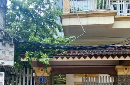 Cần Bán Lô Đất Góc 2 Mặt Tiền,Diện Tích 226M2, Sẵn Cửa Hàng Kinh Doanh Luôn Tại Yên Bài, Ba Vì