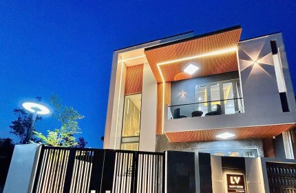 Mở Bán Villa Ngang 8m Kiên Cố, Full Nội Thất, Kiệt Xe Tải, Sau Nhà Mặt Tiền Lê Ngô Cát