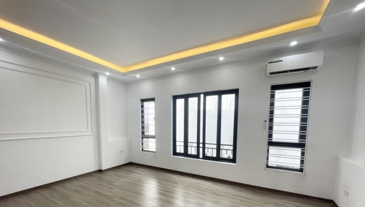 BÁN NHÀ HẠ YÊN QUYẾT, 52M2, MT 6,5M, NGÕ NÔNG, YÊN TĨNH, Ở NGAY. 8,3 TỶ