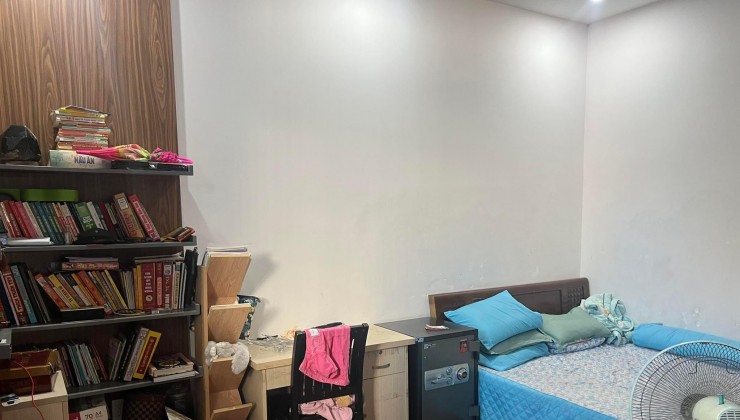 Bán Gấp Nhà mặt phố Số 3 Thủ Đức, 4 Tầng, DT 100m2  Khu Vực Bình Thọ, Giá Cực Tốt Chỉ 10 Tỷ