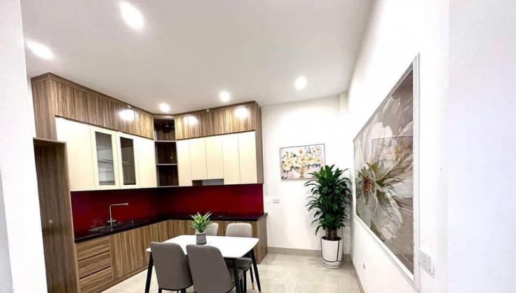 Căn góc Ngọc Thuỵ, Long Biên 40m2*mt 3.8m nhà đẹp ở ngay giá chỉ 6.2 tỷ