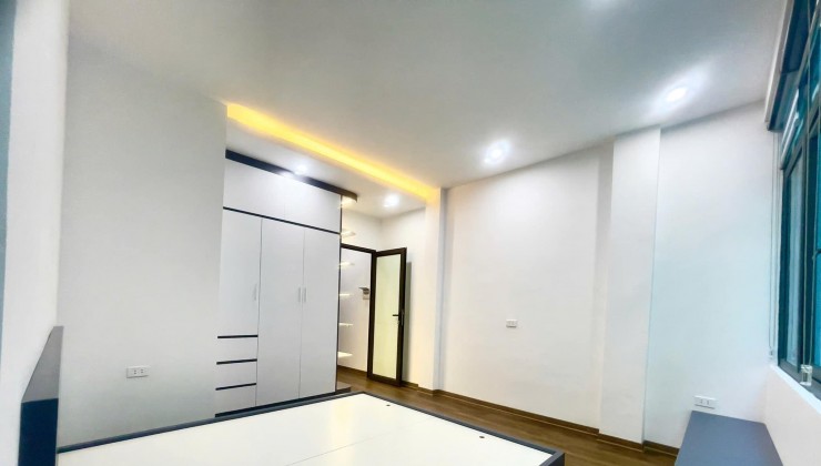 Nhà full nội thất, xách vali đến ở, 5T*30m2, hộ khẩu Hà Đông, ở ngay