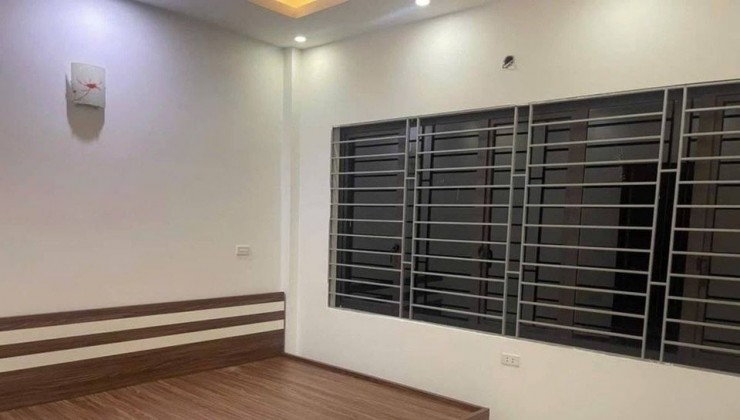 Nhà C4 Tăng Bạt Hổ , P.11, 70 m2,HXH thông sát,HC