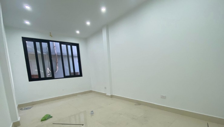 Phân Lô Tôn Thât Thiệp 40M2 4 Tầng 12 Tỷ Mới Đẹp 4PN