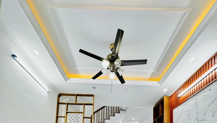 Bán Nhà TT Chúc Sơn - Ở Ngay - 36m2*3 tầng - Ô tô gần