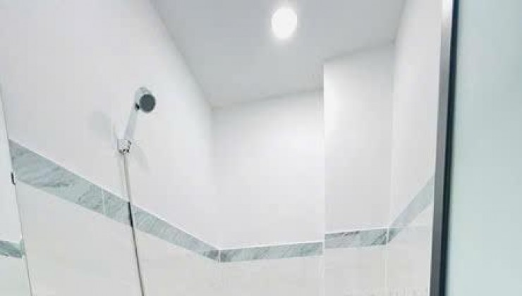 Nhà Hoàng Hoa Thám, P.5 ,39m2, HXH,2 tầng , 3 PN, Hoàn công