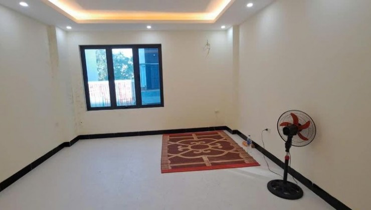 Nhà Hoàng Hoa Thám, P.5 ,39m2, HXH,2 tầng , 3 PN, Hoàn công