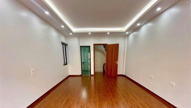 Nhà HXH , Bình Trưng Tây ,3 tầng 92m2 , 5 PN , Hoàn công