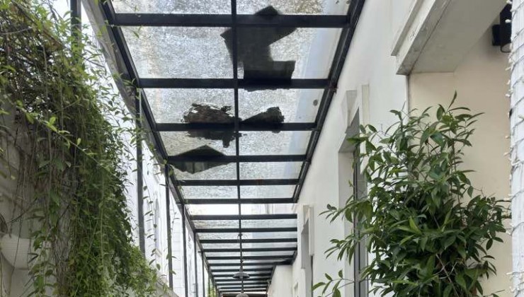 bán biệt thự Vinhomes Riverside 220m x 4 tầng, mặt tiền 9m, vị trí đắc địa, dòng tiền 1.2 tỷ/năm