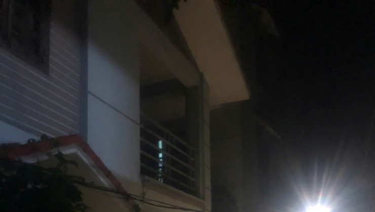 Bán nhà cấp 4, Diện tích: 35m2, Vĩnh Quỳnh, Thanh Trì. Giá rẻ chỉ: 2.x tỷ