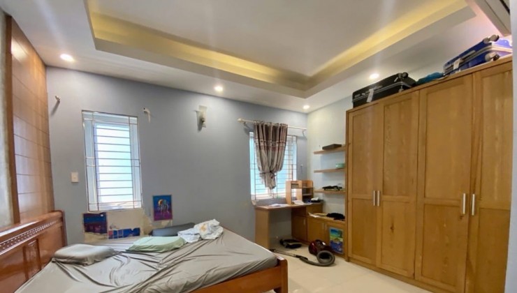 ĐỐI DIỆN AEON TÂN PHÚ _ NHÀ 4 TẦNG 4.3X16M HẺM XE HƠI TỚI NHÀ SÁT MẶT TIỀN BỜ BAO TÂN THẮNG CHỈ 6.4 TỶ