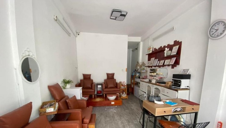 SANG NHƯỢNG GIÁ NHƯ TẶNG 75 TRIỆU TIỆM SPA NAIL GỘI ĐẦU DƯỠNG SINH