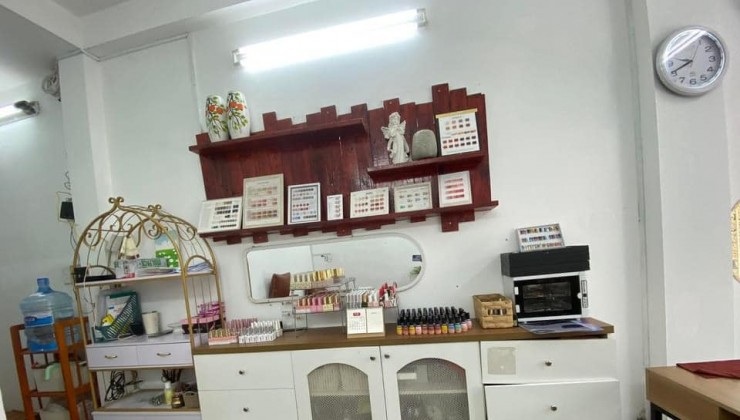 SANG NHƯỢNG GIÁ NHƯ TẶNG 75 TRIỆU TIỆM SPA NAIL GỘI ĐẦU DƯỠNG SINH