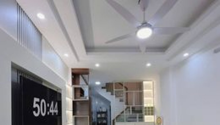 Ngọc Thuỵ,Long Biên 38m2*mt 4m hàng xóm KĐT Khai Sơn ngõ nông gần ô tô giá chỉ 5.2 tỷ