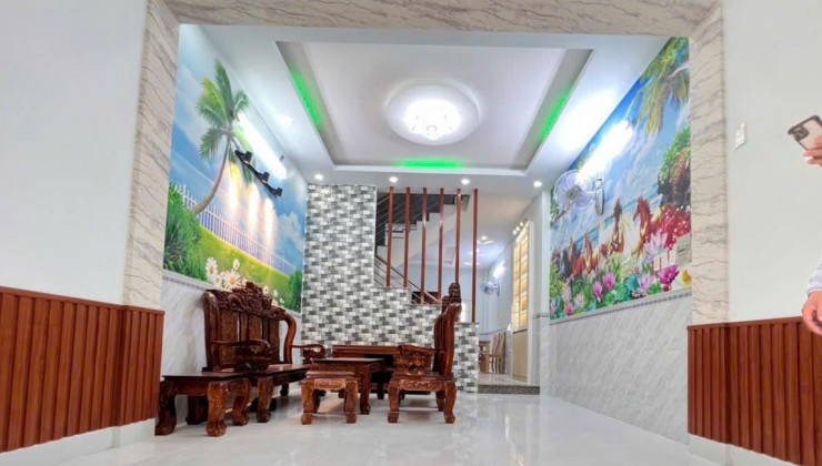 Nhà Bạch Đằng, P.24,50m2, 2 tầng , 3 PN , ngang 3.5m, Sổ đẹp