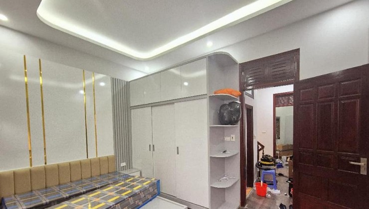 Nhà Nguyễn Cửu Vân ,P.17,3 tầng,HXH,gần MT,thông ,30m2,2 PN