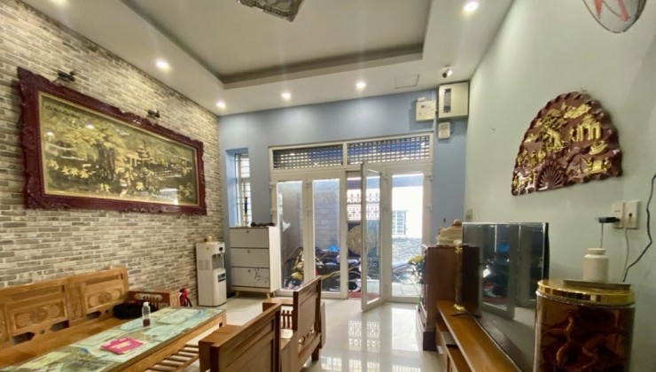 ĐỐI DIỆN AEON TÂN PHÚ _ NHÀ 4 TẦNG 4.3X16M HẺM XE HƠI TỚI NHÀ SÁT MẶT TIỀN BỜ BAO TÂN THẮNG CHỈ 6.4 TỶ