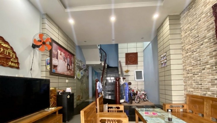 ĐỐI DIỆN AEON TÂN PHÚ _ NHÀ 4 TẦNG 4.3X16M HẺM XE HƠI TỚI NHÀ SÁT MẶT TIỀN BỜ BAO TÂN THẮNG CHỈ 6.4 TỶ