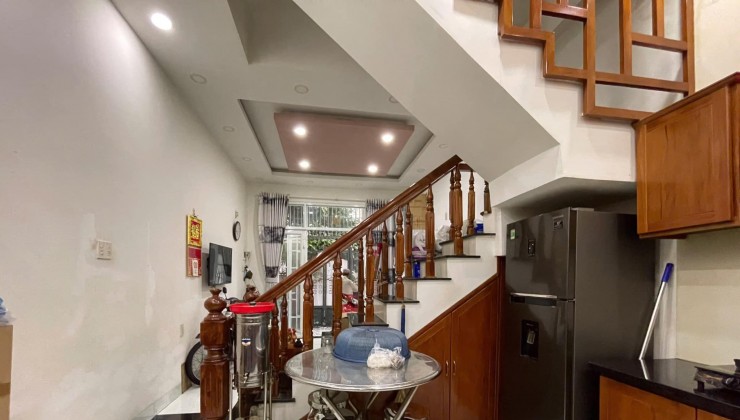 NHÀ 3 TẦNG HẺM Ô TÔ THÔNG 16 CHỖ TTTP LÊ HỒNG PHONG NHA TRANG  CHỈ 3,3 tỷ