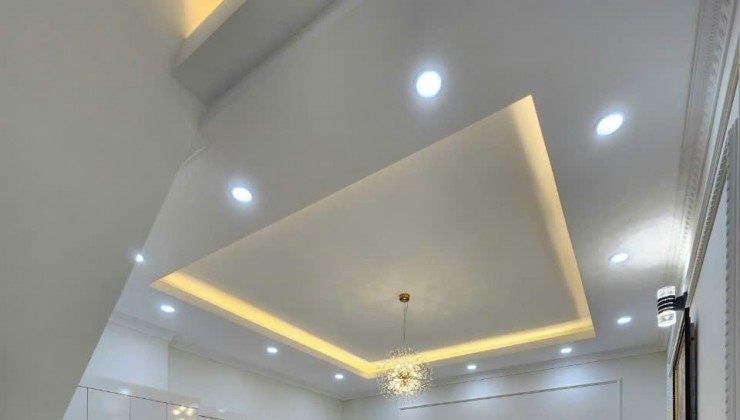 Bán nhà phố Nguyễn Lương Bằng, Đống Đa, lô góc, ngõ thông kinh doanh, DT 61m2, Nhỉnh 11 tỷ