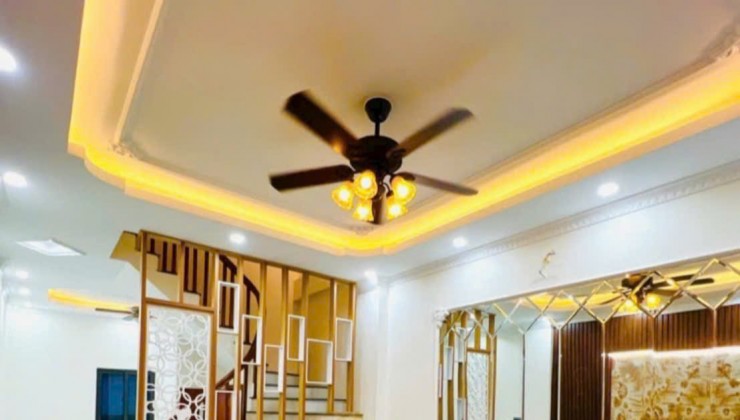 NHÀ ĐẸP PHỐ PHÁO ĐÀI LÁNG, 45M2, 5 TẦNG, TẶNG FULL NỘI THẤT – 8.5 TỶ