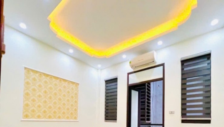 NHÀ ĐẸP PHỐ PHÁO ĐÀI LÁNG, 45M2, 5 TẦNG, TẶNG FULL NỘI THẤT – 8.5 TỶ