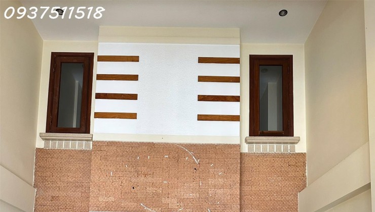 CHO THUÊ MẶT BẰNG MẶT TIỀN NGUYỄN VĂN CỪ, P1, ĐÀ LẠT - HƠN 400M2 - 40TR