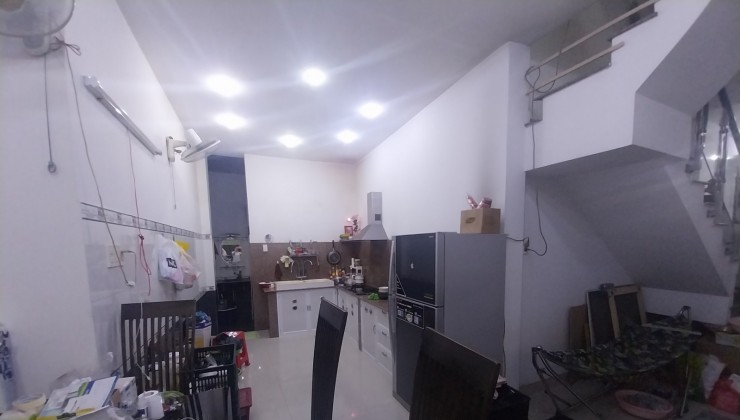 Bán nhà Nguyễn Duy, phường 9, Quận 8, 65m2 chỉ 5.4 tỷ