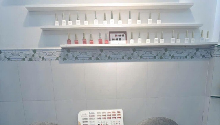 Cần sang nhượng nhanh mặt bằng kinh doanh Spa,Nail, Mi gội đầu tại quận Bình Tân, TPHCM