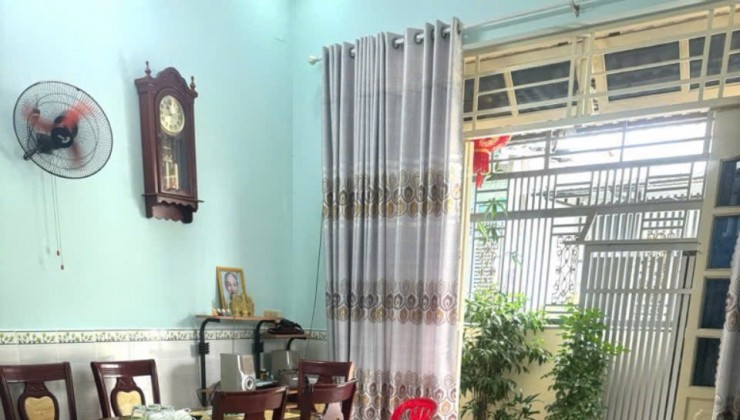 Đông Thạnh 3, Hóc Môn, DT: 6*14m, GIá 3.17 tỷ. Hẻm xe hơi, Gần sân banh.