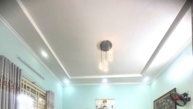 Đông Thạnh 3, Hóc Môn, DT: 6*14m, GIá 3.17 tỷ. Hẻm xe hơi, Gần sân banh.