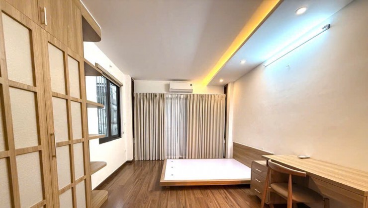 Nhà Liễu Giai - Đội Cấn 5 tầng x 30m2 ngõ ô tô tránh nhau, thông thoáng .